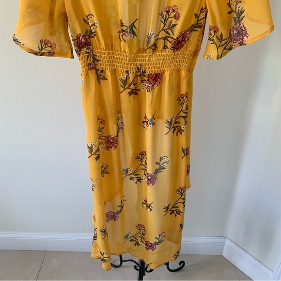 NWT FeathersNYC High Low Sheer Floral Wrap/Cover Up Size Small - Picture 9 of 12